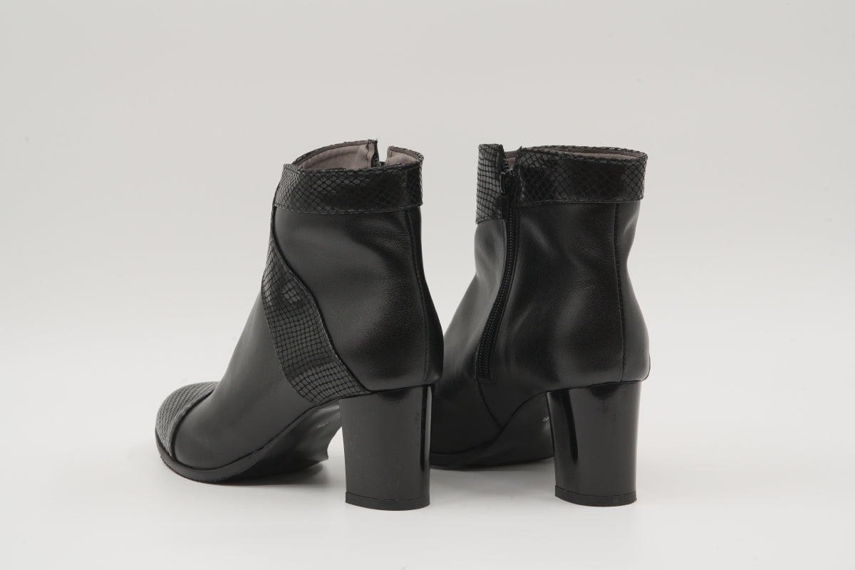 Ghete de dama din piele naturala Galarieli Electra