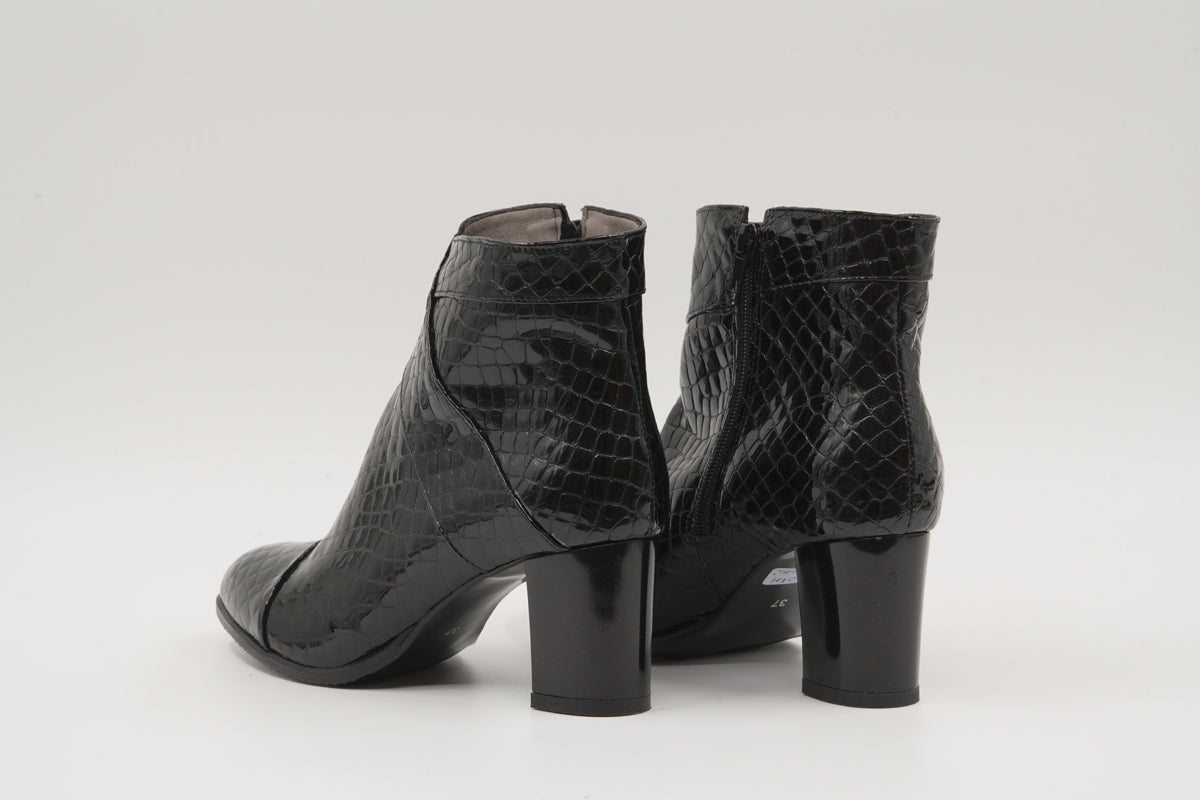 Ghete de dama din piele naturala Galarieli Electra