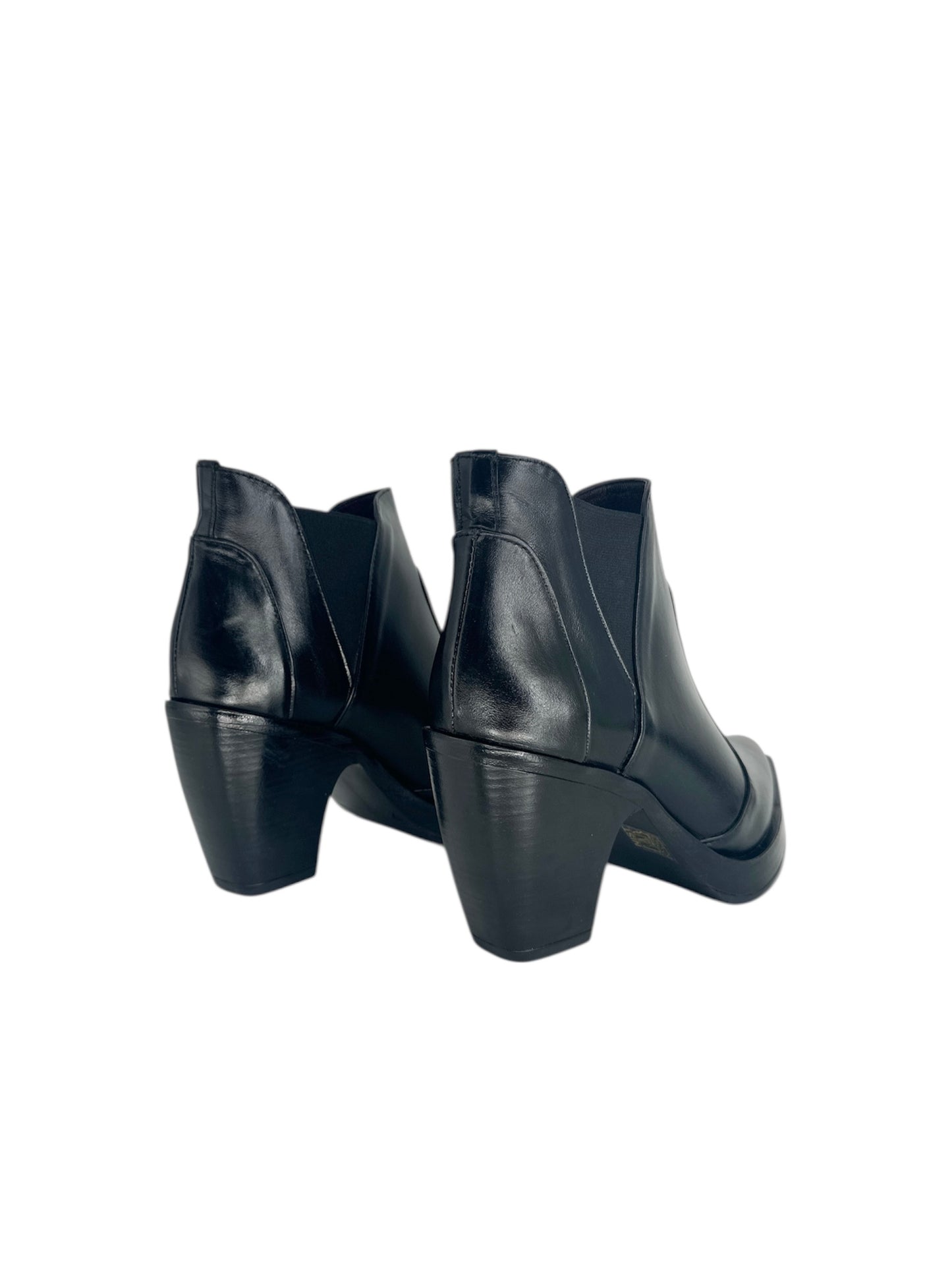 Ghete de dama din piele naturala Galarieli Noeva