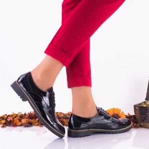 classical eel rainfall Pantof decupat negru piele intoarsa cu piele lacuita Model A23 – Ninna Art  Shoes